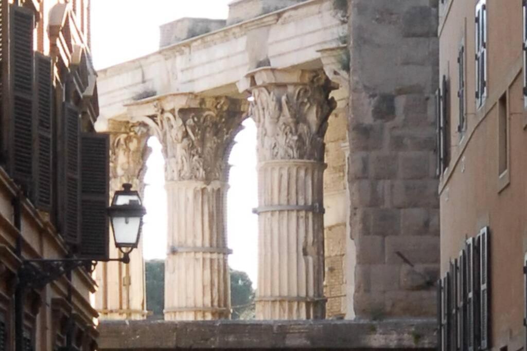 Ibernesi - Charming Apartment At The Roman Forums ภายนอก รูปภาพ