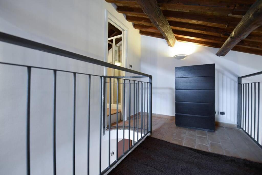 Ibernesi - Charming Apartment At The Roman Forums ภายนอก รูปภาพ